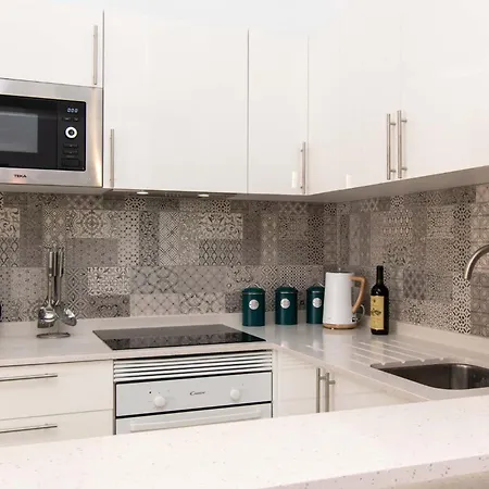 Flores 6 - Three Bed Appartamento Playa Feñabe
