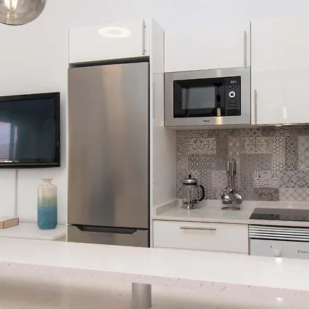 Flores 6 - Three Bed * Playa Fanabe