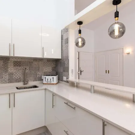 Apartman Flores 6 - Three Bed *